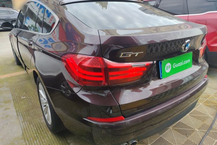 Used BMW 5 Series GT 2015 528i Leading Model Rear Left 45 Deg