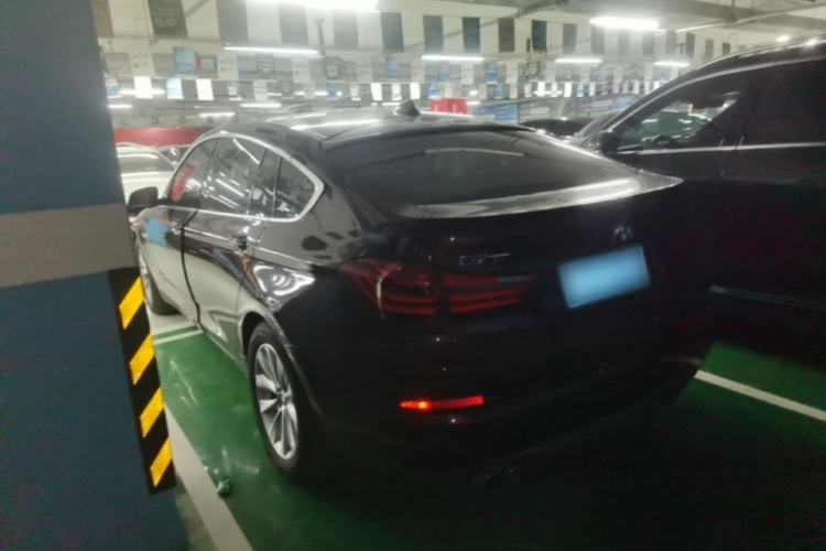 Used BMW 5 Series GT 2015 528i Leading Model Rear Left 45 Deg