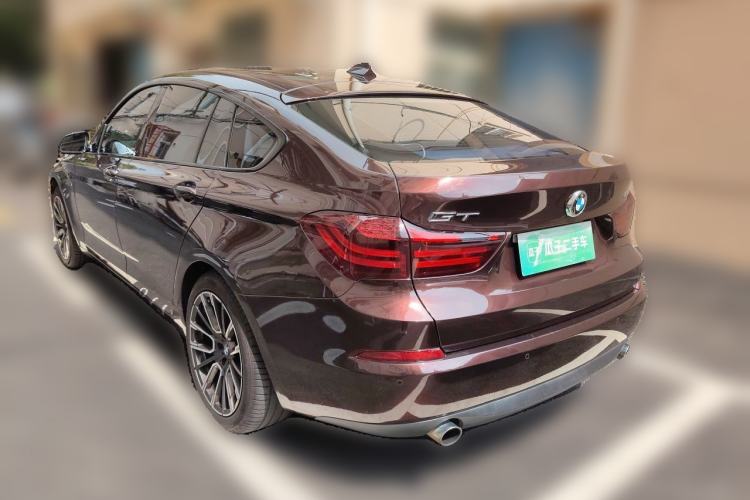 Used BMW 5 Series GT 2015 535i Leading Model Rear Left 45 Deg
