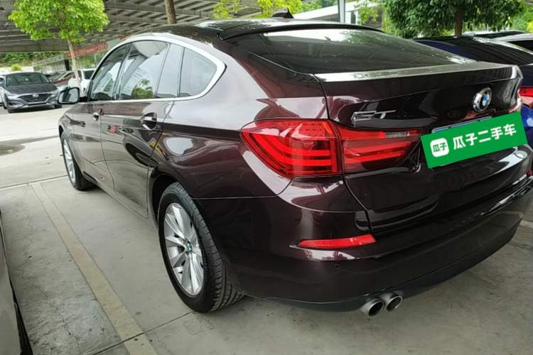 Used BMW 5 Series GT 2015 528i Leading Model Rear Left 45 Deg