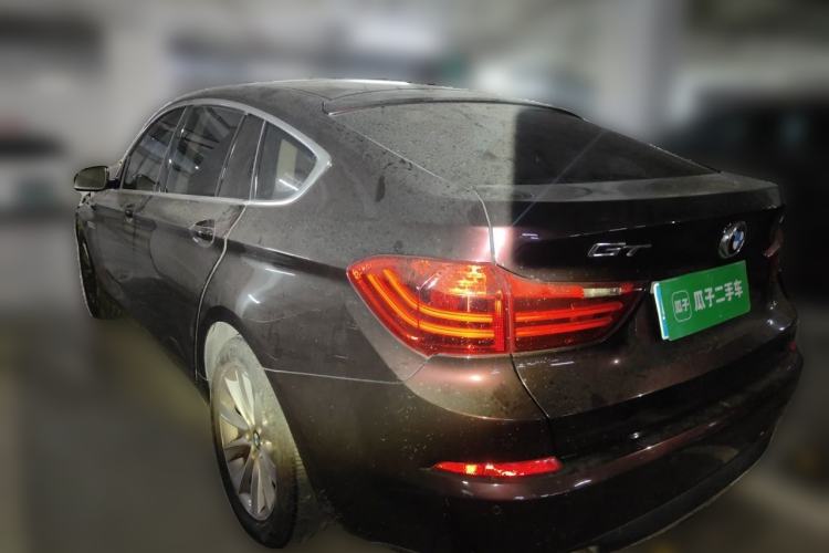 Used BMW 5 Series GT 2015 528i Leading Model Rear Left 45 Deg