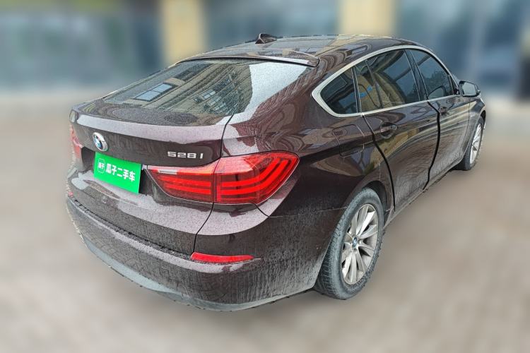 Used BMW 5 Series GT 2015 528i Leading Model Rear Right 45 Deg