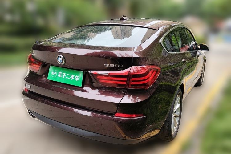 Used BMW 5 Series GT 2015 528i Leading Model Rear Right 45 Deg