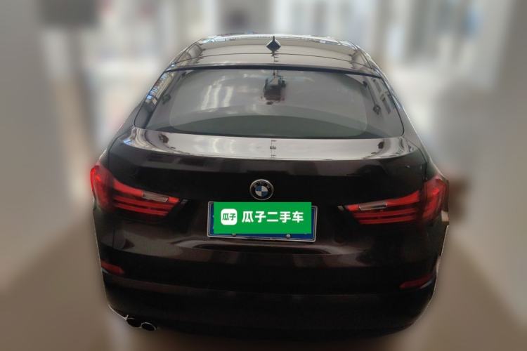 Used BMW 5 Series GT 2015 528i Leading Model Rear Right 45 Deg