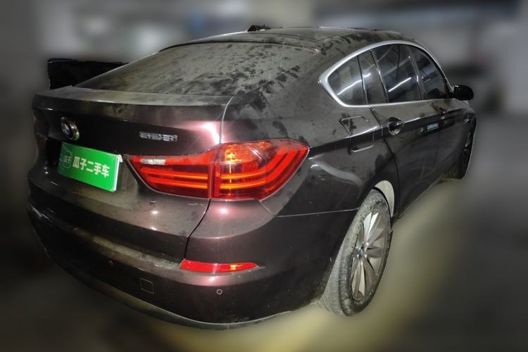 Used BMW 5 Series GT 2015 528i Leading Model Rear Right 45 Deg