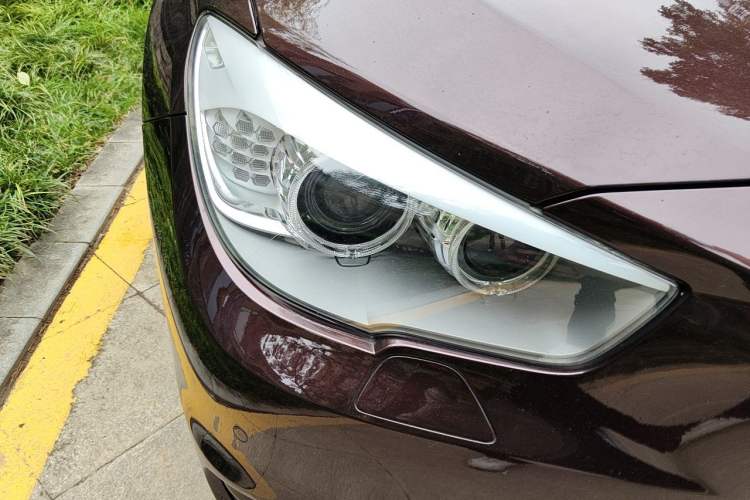 Used BMW 5 Series GT 2015 528i Leading Model Right Front Headlight