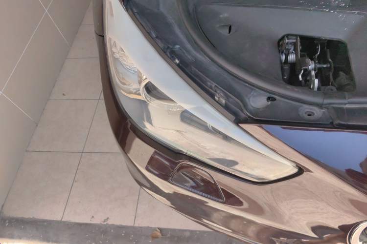 Used BMW 5 Series GT 2015 528i Leading Model Right Front Headlight