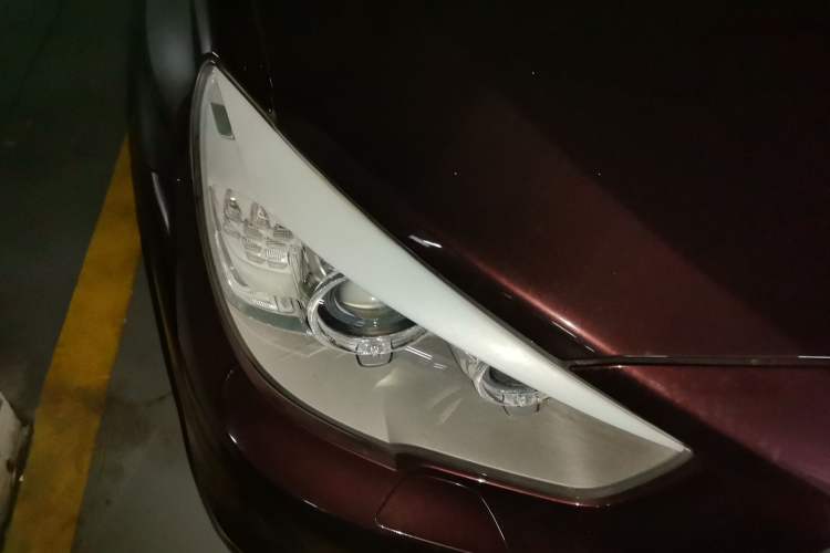 Used BMW 5 Series GT 2015 535i Leading Model Right Front Headlight