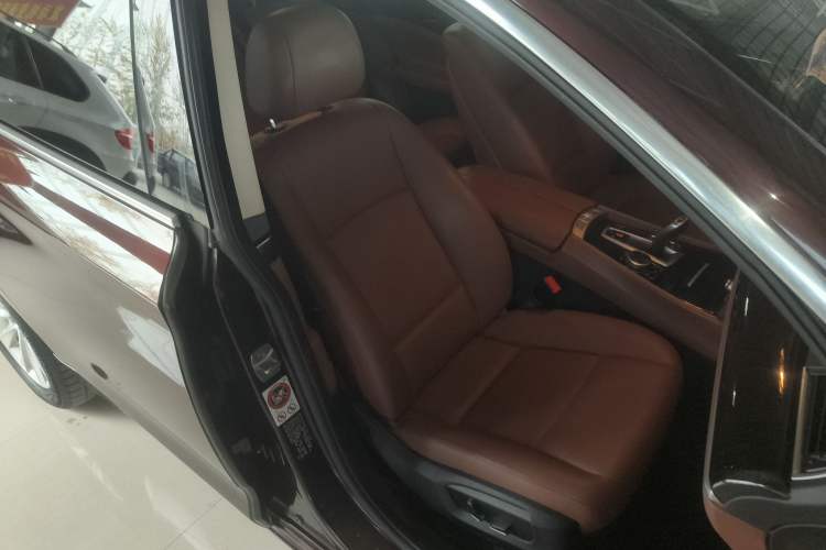 Used BMW 5 Series GT 2015 528i Leading Model Right Front Seat