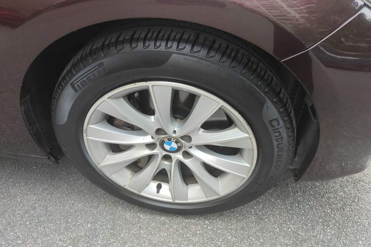 Used BMW 5 Series GT 2015 528i Leading Model Right Front Wheel Hub