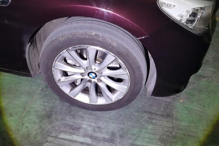 Used BMW 5 Series GT 2015 528i Leading Model Right Front Wheel Hub