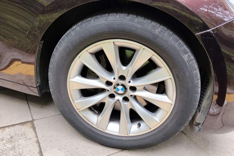 Used BMW 5 Series GT 2015 528i Leading Model Right Front Wheel Hub