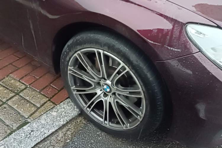 Used BMW 5 Series GT 2015 535i Leading Model Right Front Wheel Hub