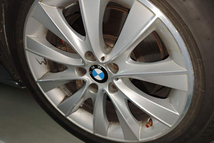 Used BMW 5 Series GT 2015 528i Leading Model Right Front Wheel Hub