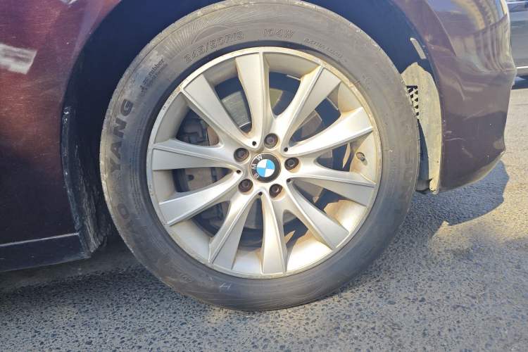 Used BMW 5 Series GT 2015 528i Leading Model Right Front Wheel Hub