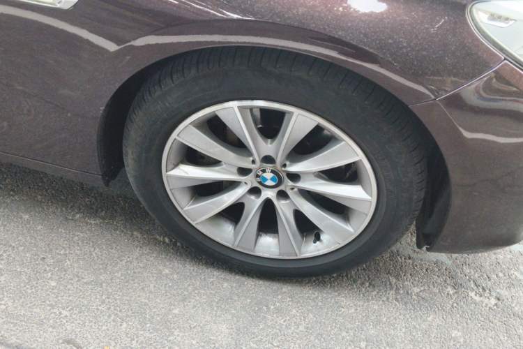 Used BMW 5 Series GT 2015 528i Leading Model Right Front Wheel Hub
