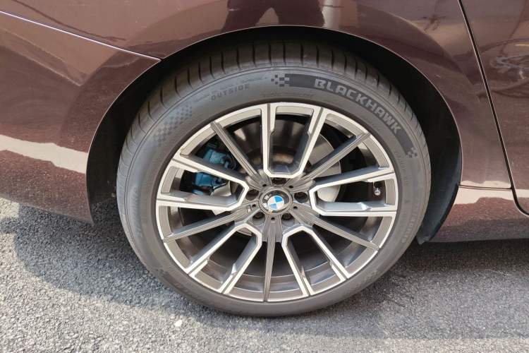 Used BMW 5 Series GT 2015 535i Leading Model Right Front Wheel Hub