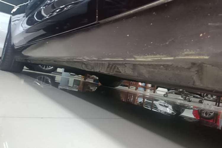 Used BMW 5 Series GT 2015 528i Leading Model Right Side Sill