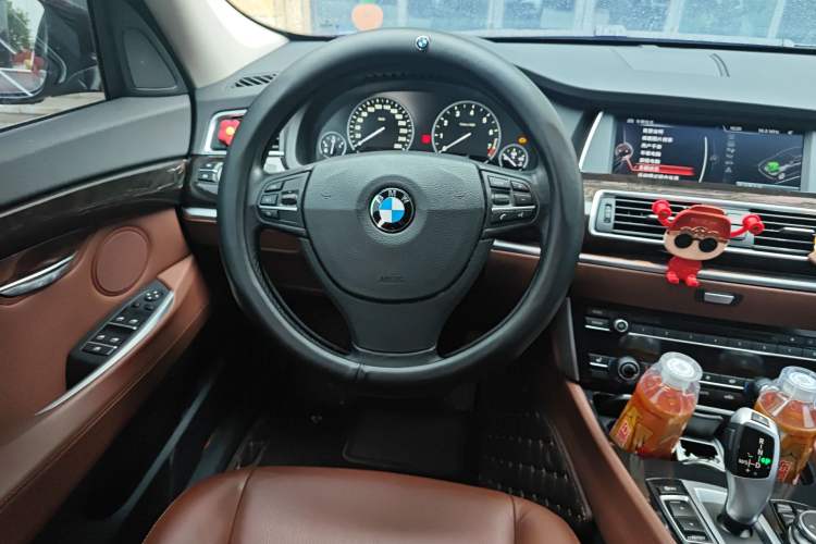 Used BMW 5 Series GT 2015 528i Leading Model Steering Wheel