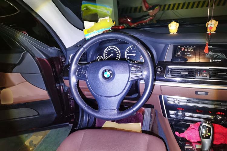 Used BMW 5 Series GT 2015 528i Leading Model Steering Wheel