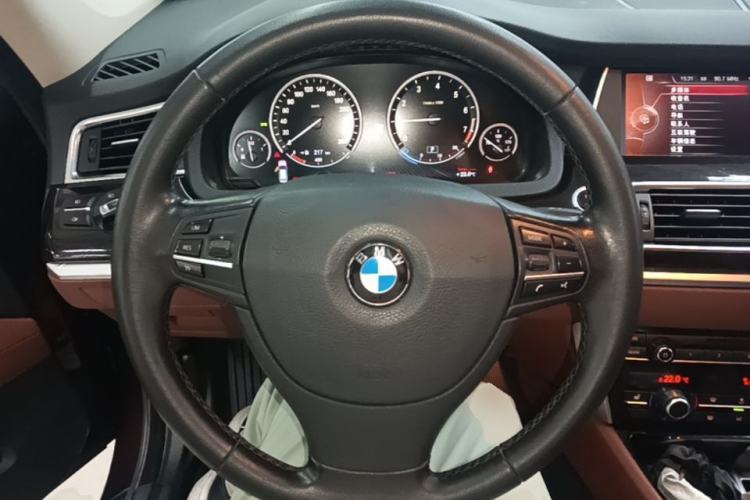 Used BMW 5 Series GT 2015 528i Leading Model Steering Wheel