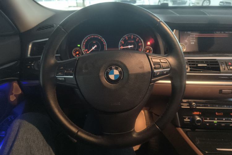 Used BMW 5 Series GT 2015 528i Leading Model Steering Wheel