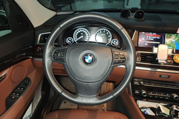 Used BMW 5 Series GT 2015 528i Leading Model Steering Wheel