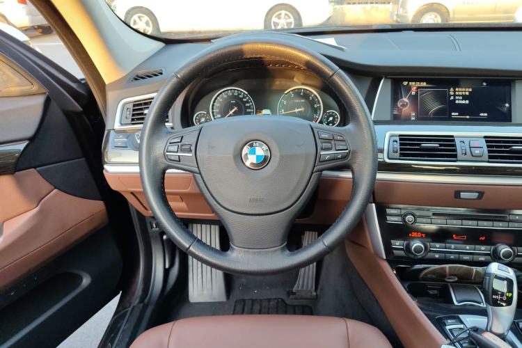 Used BMW 5 Series GT 2015 528i Leading Model Steering Wheel