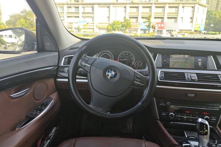 Used BMW 5 Series GT 2015 528i Leading Model Steering Wheel