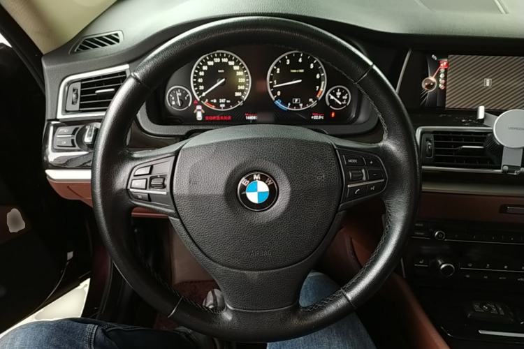 Used BMW 5 Series GT 2015 528i Leading Model Steering Wheel