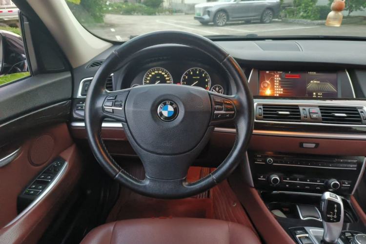 Used BMW 5 Series GT 2015 528i Leading Model Steering Wheel