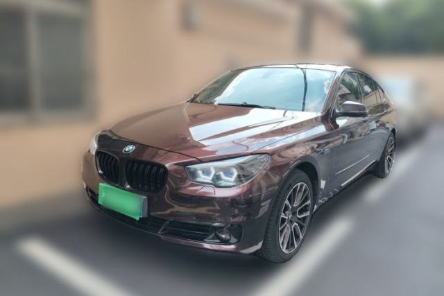 BMW 5 Series GT 2015 535i Leading Model مستعملة