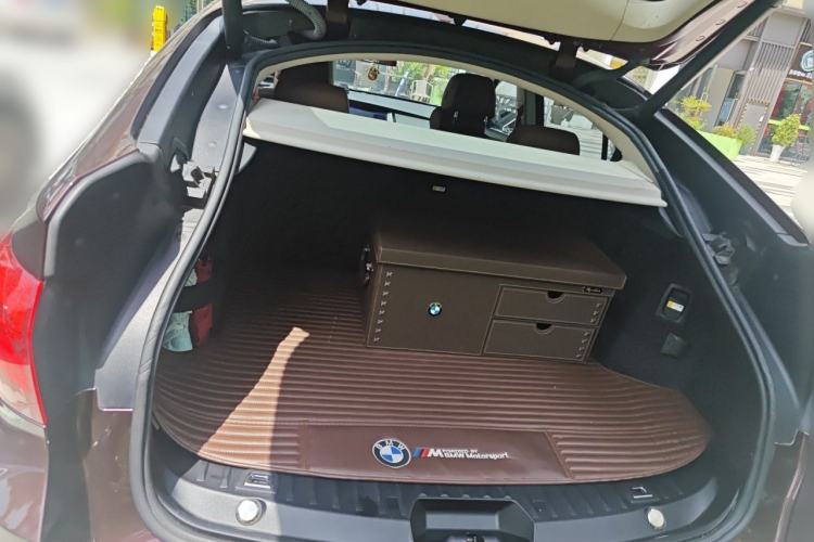 Used BMW 5 Series GT 2015 528i Leading Model Trunk
