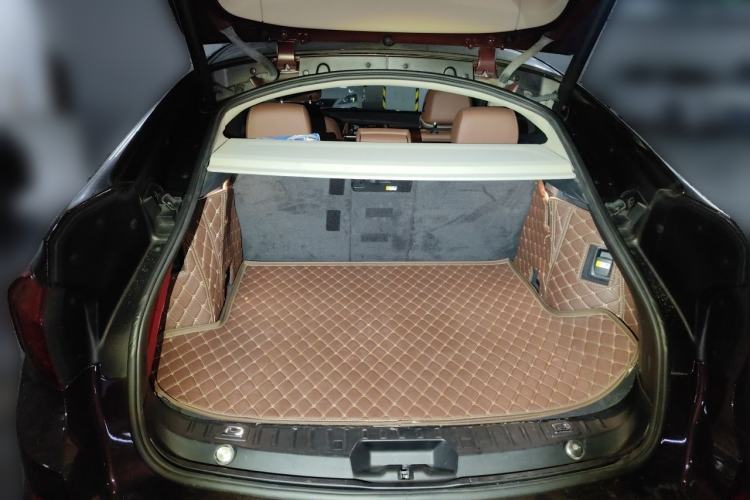 Used BMW 5 Series GT 2015 528i Leading Model Trunk