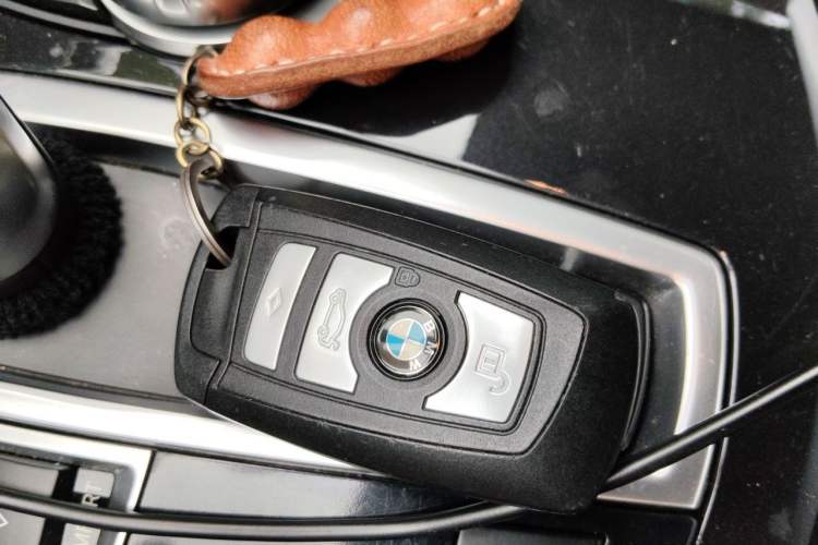 Used BMW 5 Series GT 2015 528i Leading Model Vehicle Key