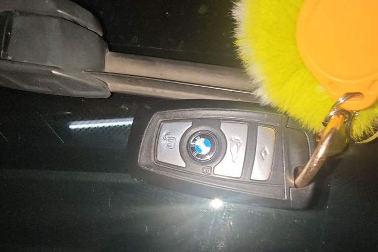 Used BMW 5 Series GT 2015 528i Leading Model Vehicle Key