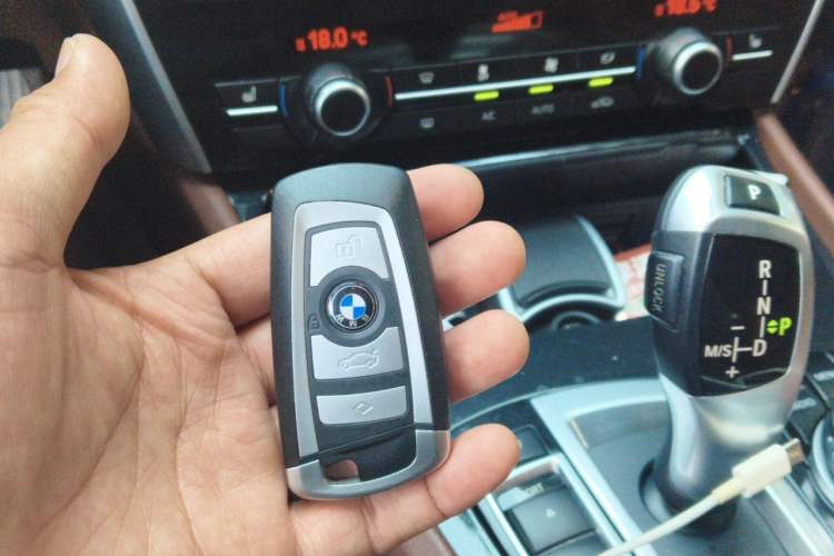 Used BMW 5 Series GT 2015 528i Leading Model Vehicle Key