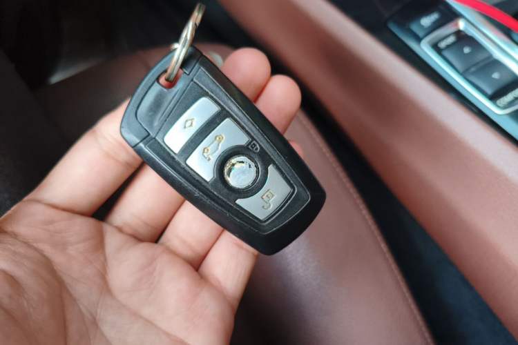 Used BMW 5 Series GT 2015 528i Leading Model Vehicle Key