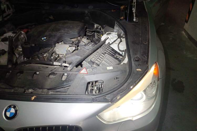 Used BMW 5 Series GT 2015 528i Leading Model Engine Bay Left