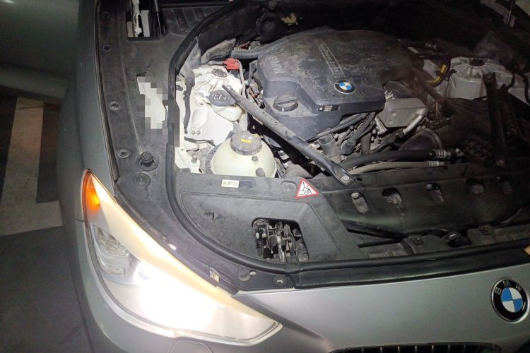 Used BMW 5 Series GT 2015 528i Leading Model Engine Bay Right
