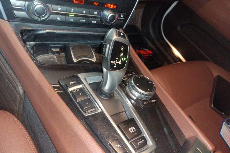 Used BMW 5 Series GT 2015 528i Leading Model Gear Lever