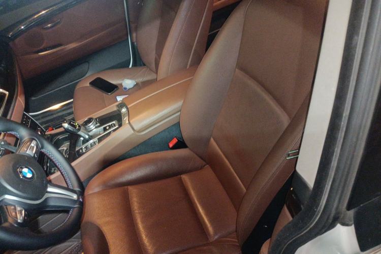 Used BMW 5 Series GT 2015 528i Leading Model Left Front Seat