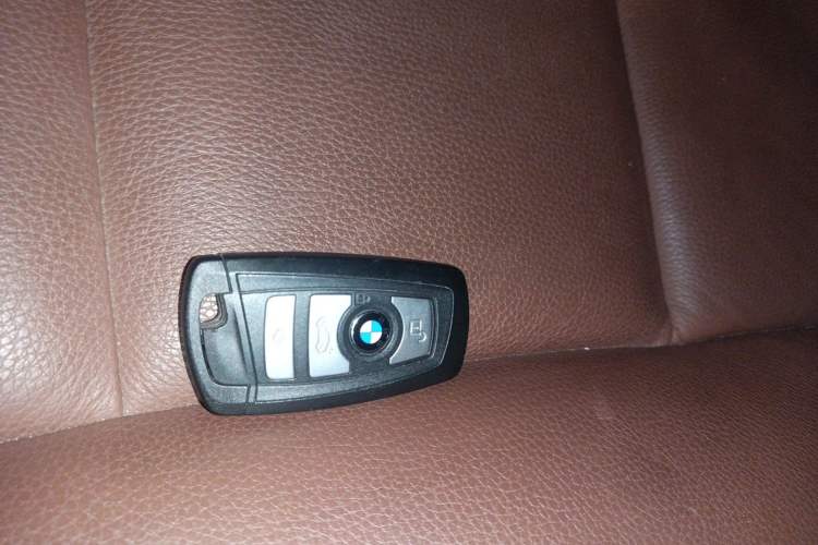 Used BMW 5 Series GT 2015 528i Leading Model Vehicle Key