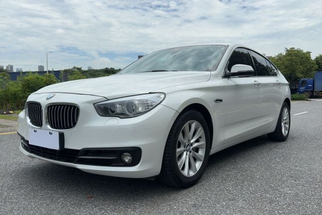 Used BMW 5 Series GT 2015 528i Leading Model