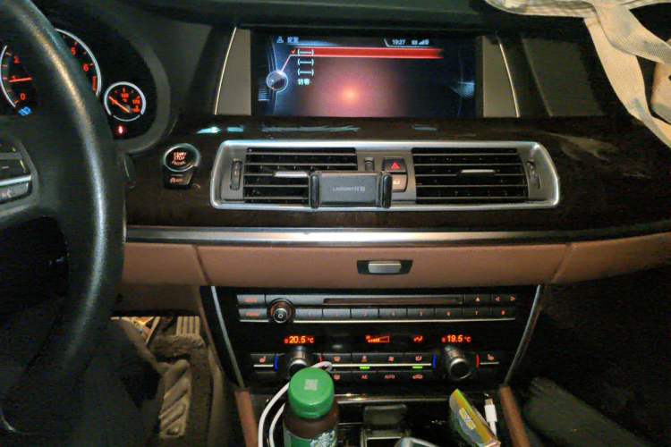 Used BMW 5 Series GT 2015 528i Leading Model Audio And AC Panel