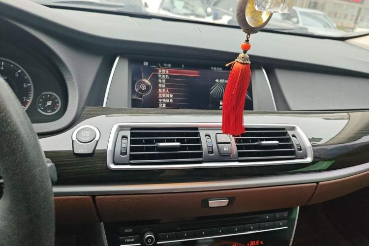 Used BMW 5 Series GT 2015 528i Leading Model Audio And AC Panel