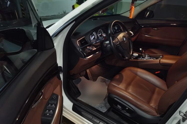 Used BMW 5 Series GT 2015 528i Leading Model Driver Seat
