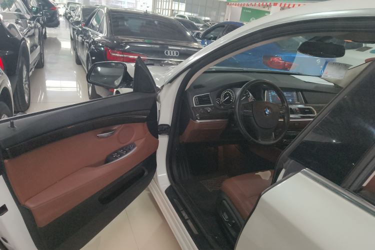 Used BMW 5 Series GT 2015 528i Leading Model Driver Seat