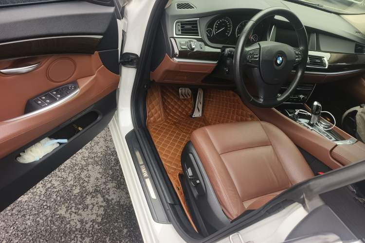 Used BMW 5 Series GT 2015 528i Leading Model Driver Seat