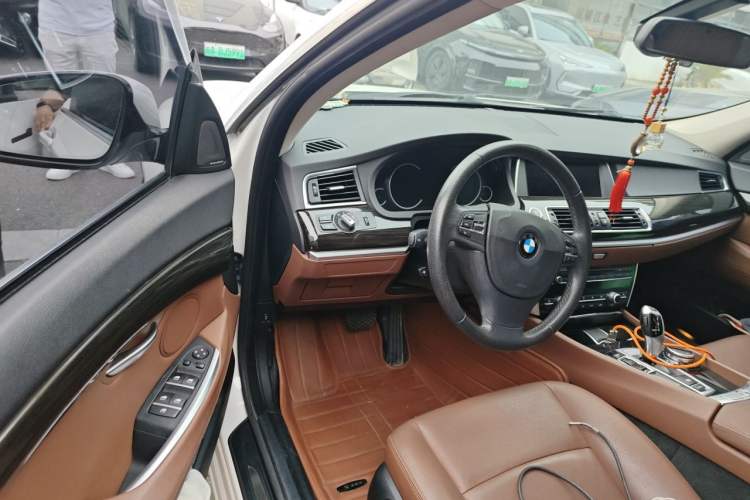 Used BMW 5 Series GT 2015 528i Leading Model Driver Seat